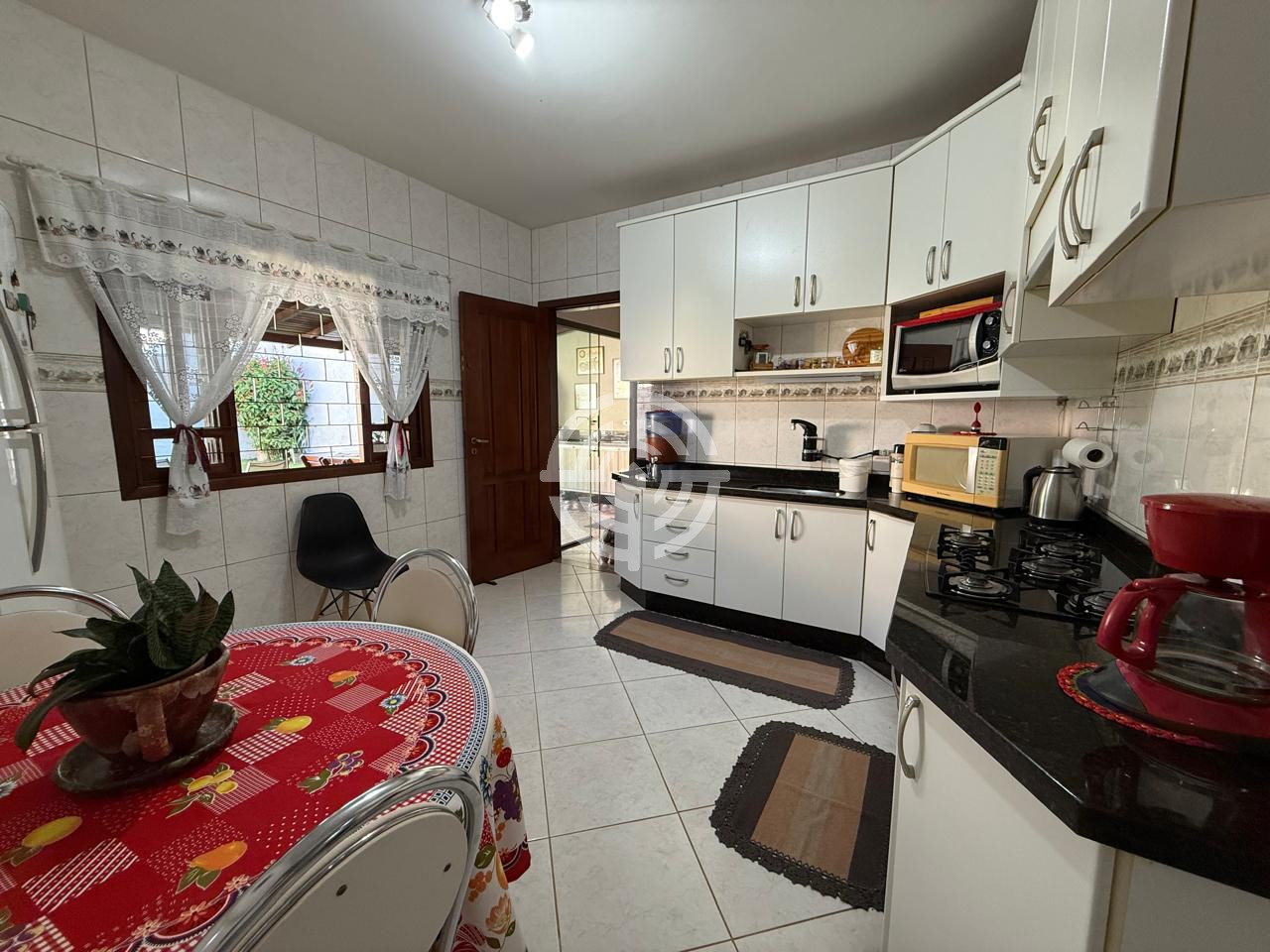 Casa 4 quartos (1 suíte) | Jardim Lancaster - Foz do Iguaçu