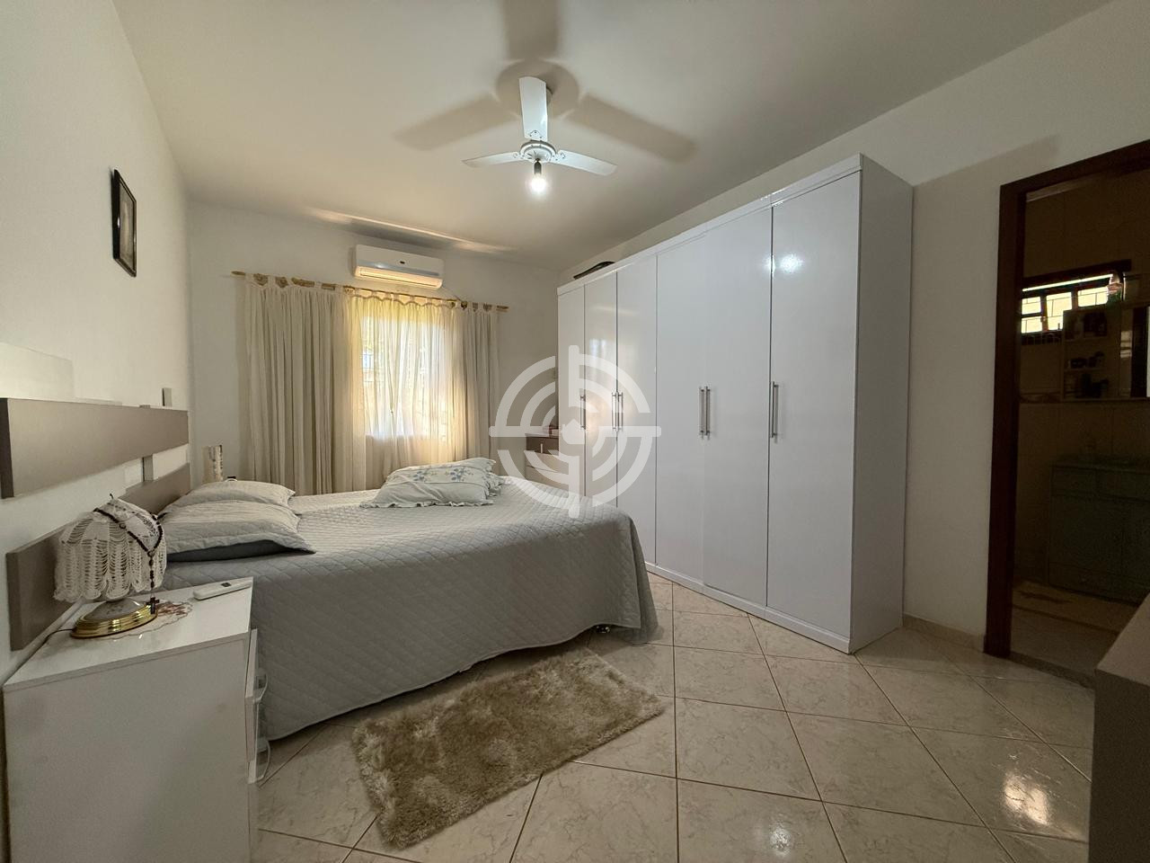 Casa 4 quartos (1 suíte) | Jardim Lancaster - Foz do Iguaçu
