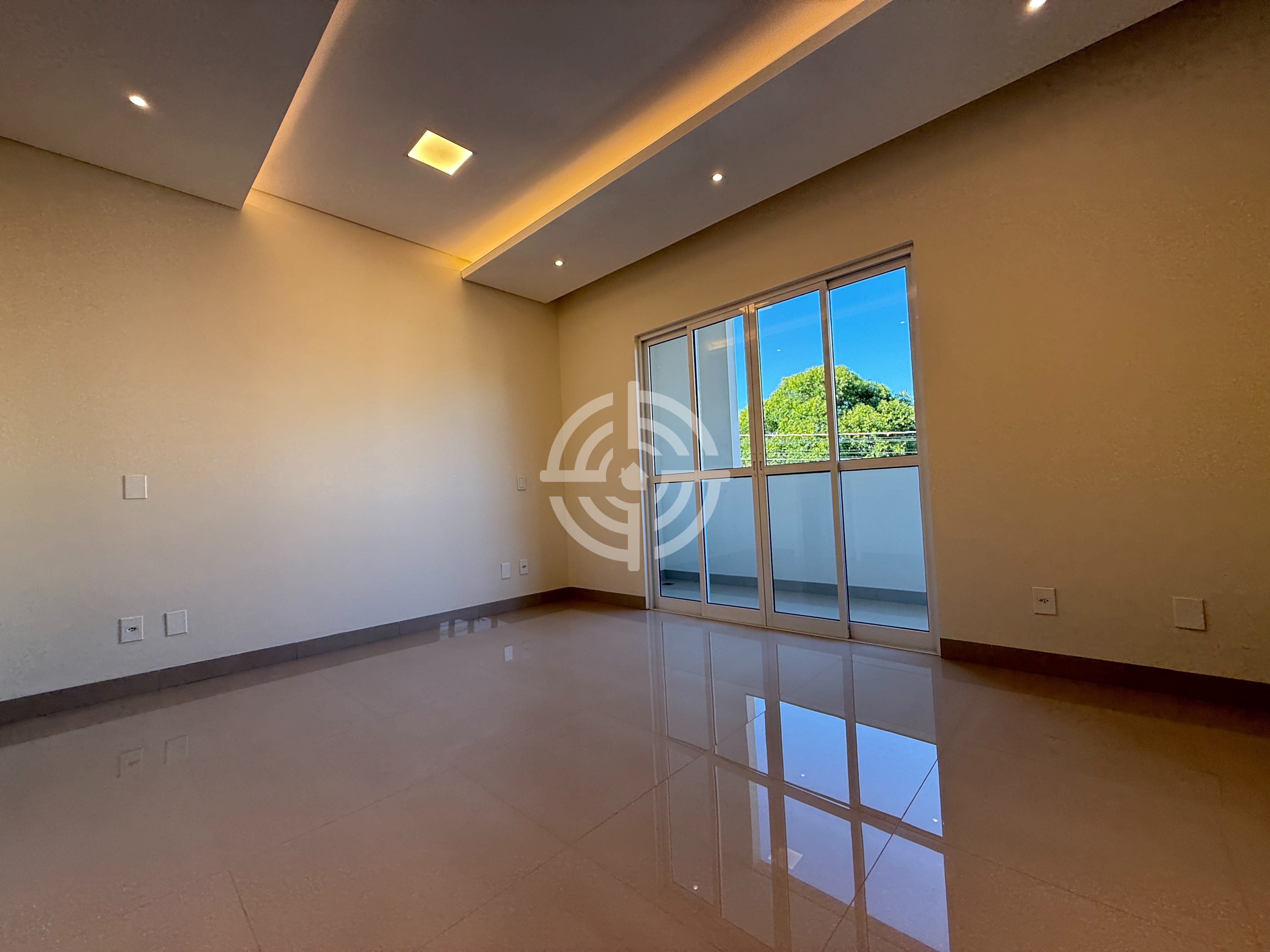 Sobrado com 3 dormitórios à venda, 185 m² por R$ 975.000,00 - Jardim Panorama - Foz do Iguaçu/PR