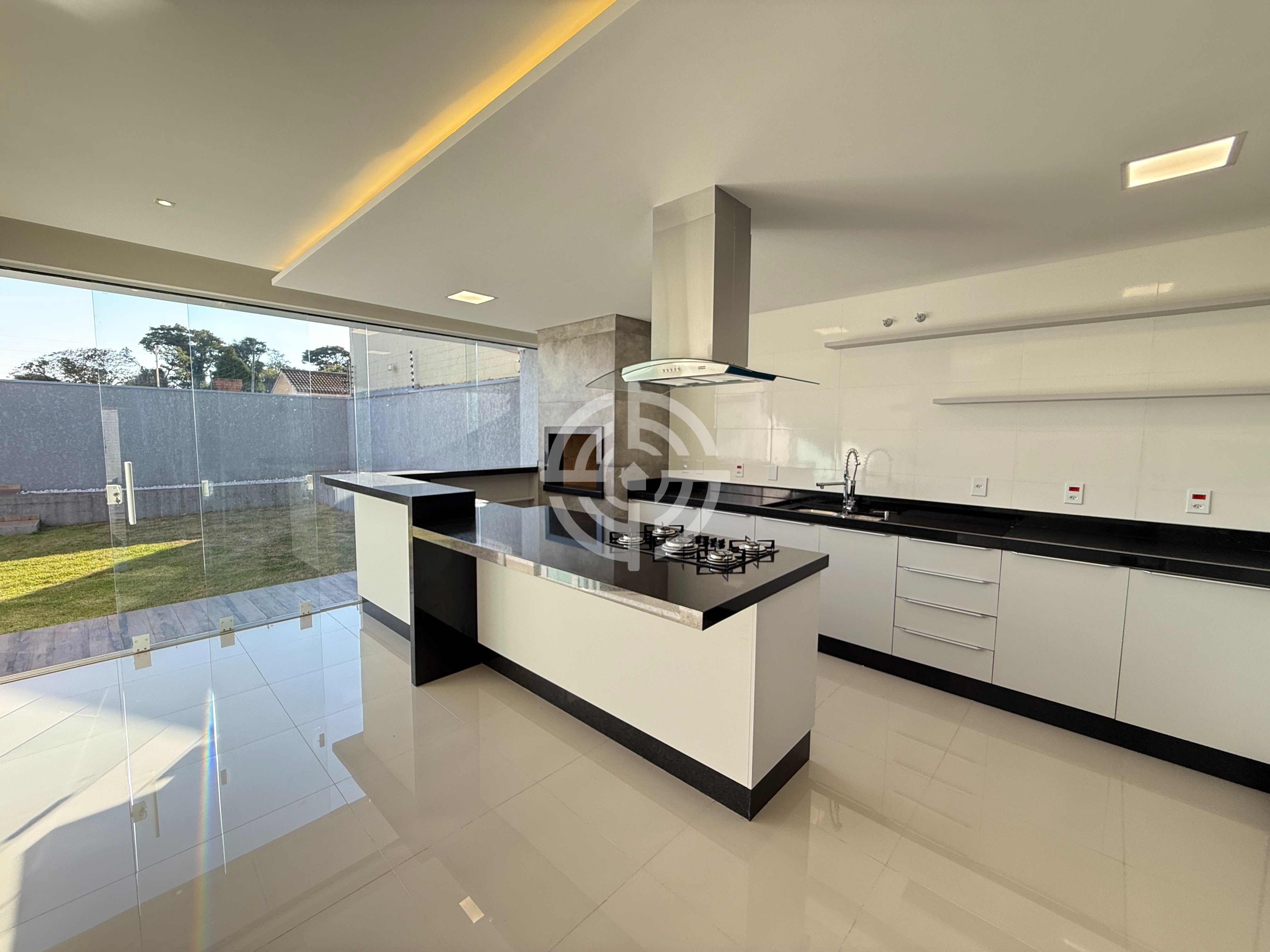 Sobrado com 3 dormitórios à venda, 185 m² por R$ 975.000,00 - Jardim Panorama - Foz do Iguaçu/PR