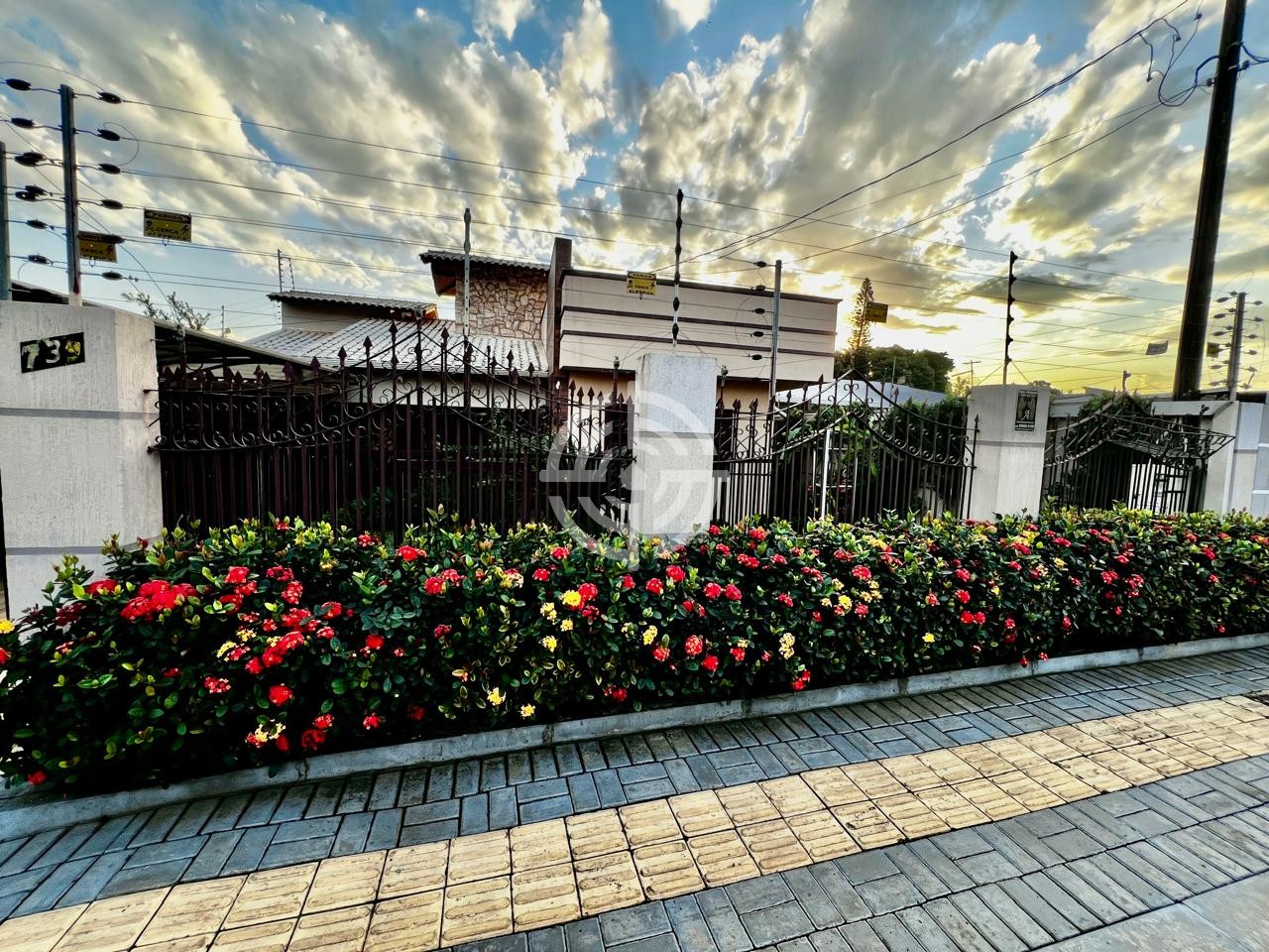 Casa com 3 dormitórios à venda, 180 m² por R$ 845.000,00 - Três Bandeiras - Foz do Iguaçu/PR