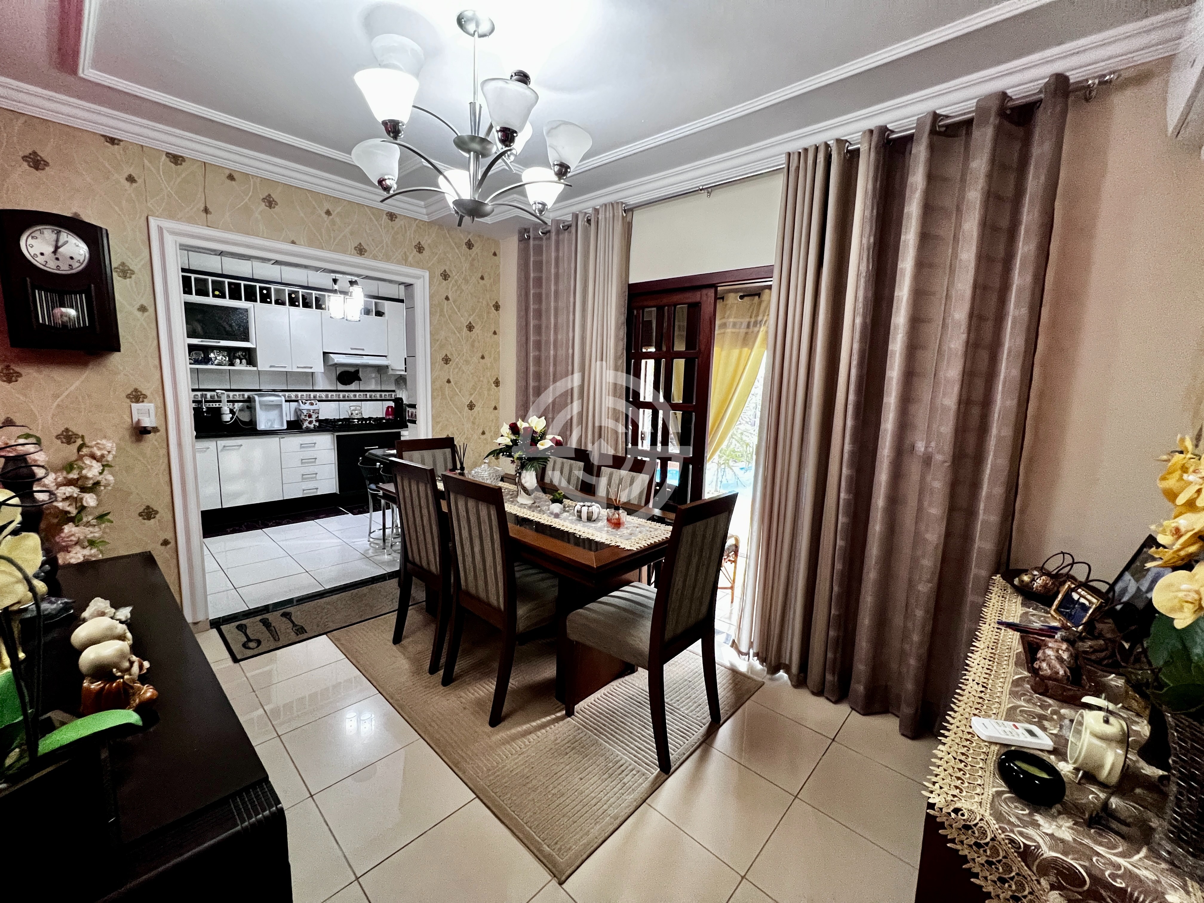 Casa com 3 dormitórios à venda, 180 m² por R$ 800.000,00 - Três Bandeiras - Foz do Iguaçu/PR