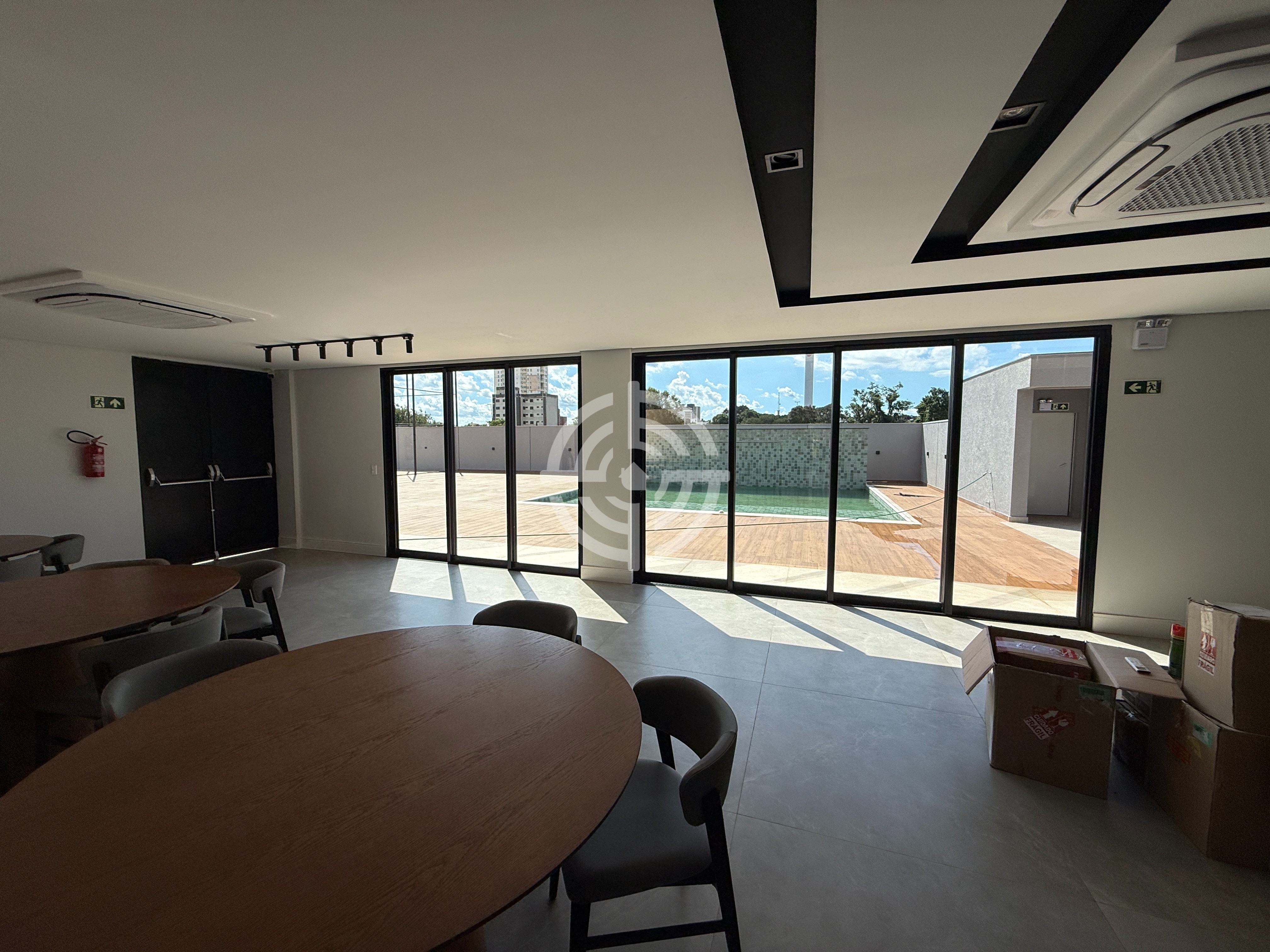 Apartamento com 2 Suítes à venda, 82 m² por R$ 847.000 - London Tower - Foz do Iguaçu/PR