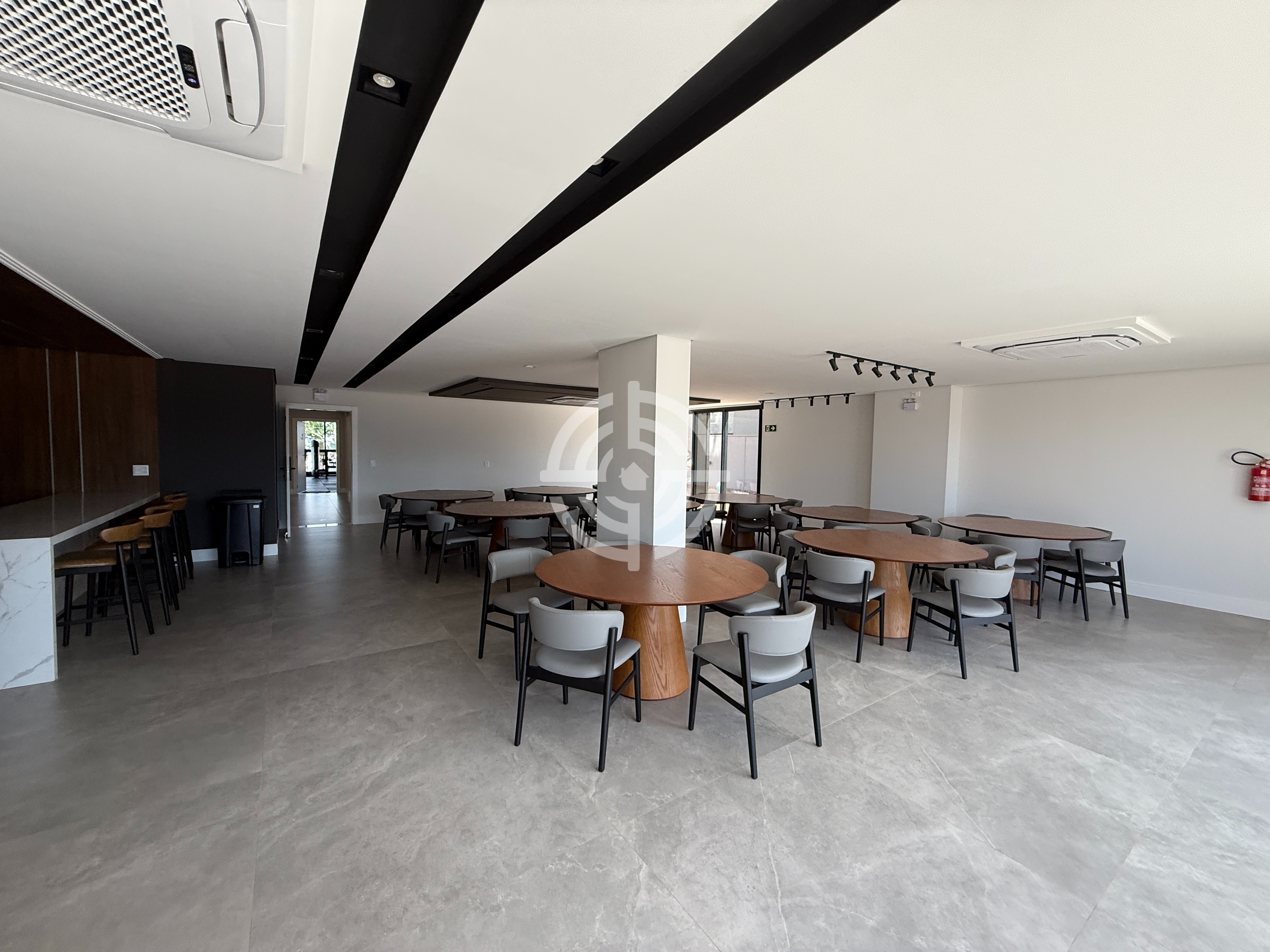 Apartamento com 2 Suítes à venda, 82 m² por R$ 847.000 - London Tower - Foz do Iguaçu/PR