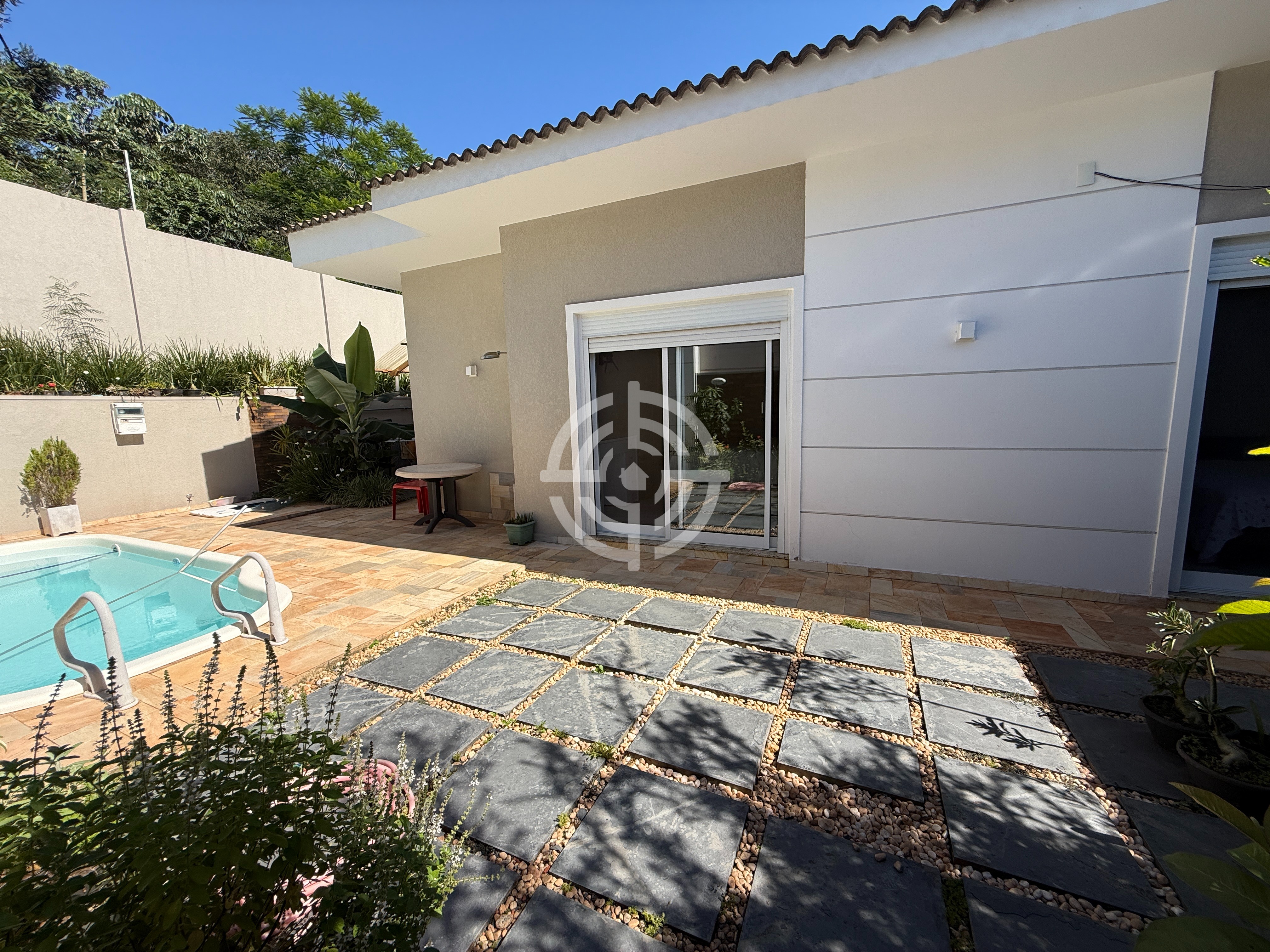 Casa com 3 dormitórios à venda, 198 m² por R$ 1.500.000,00 - Condomínio Residencial Dom Laurindo - Foz do Iguaçu/PR