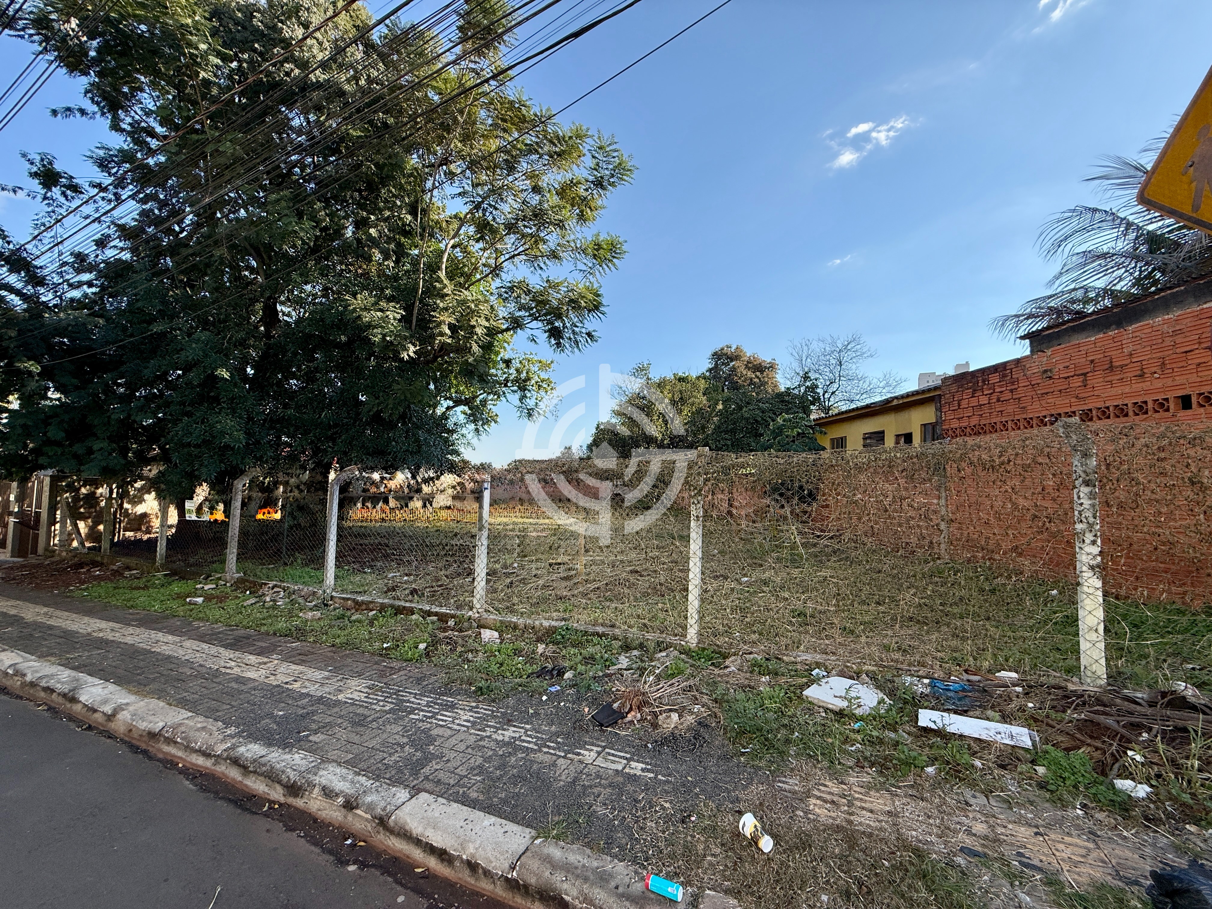 Terreno à venda, 923,43m2 por R$ 1.900.000,00  - Jd. Polo Centro - Foz do Iguaçu/PR