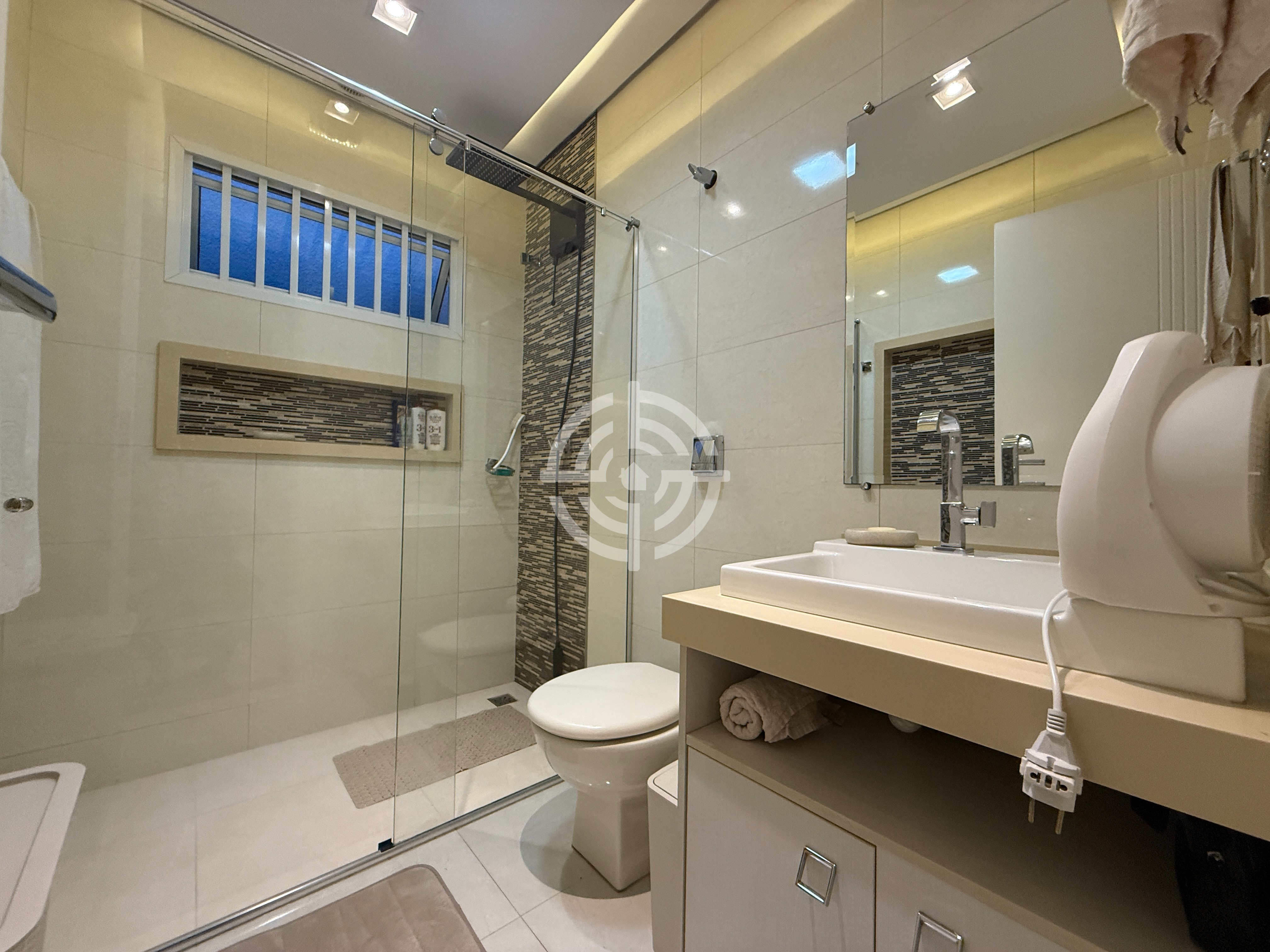 Casa com 4 dormitórios à venda, 278 m² por R$ 1.295.000,00 - Vila Yolanda - Foz do Iguaçu/PR