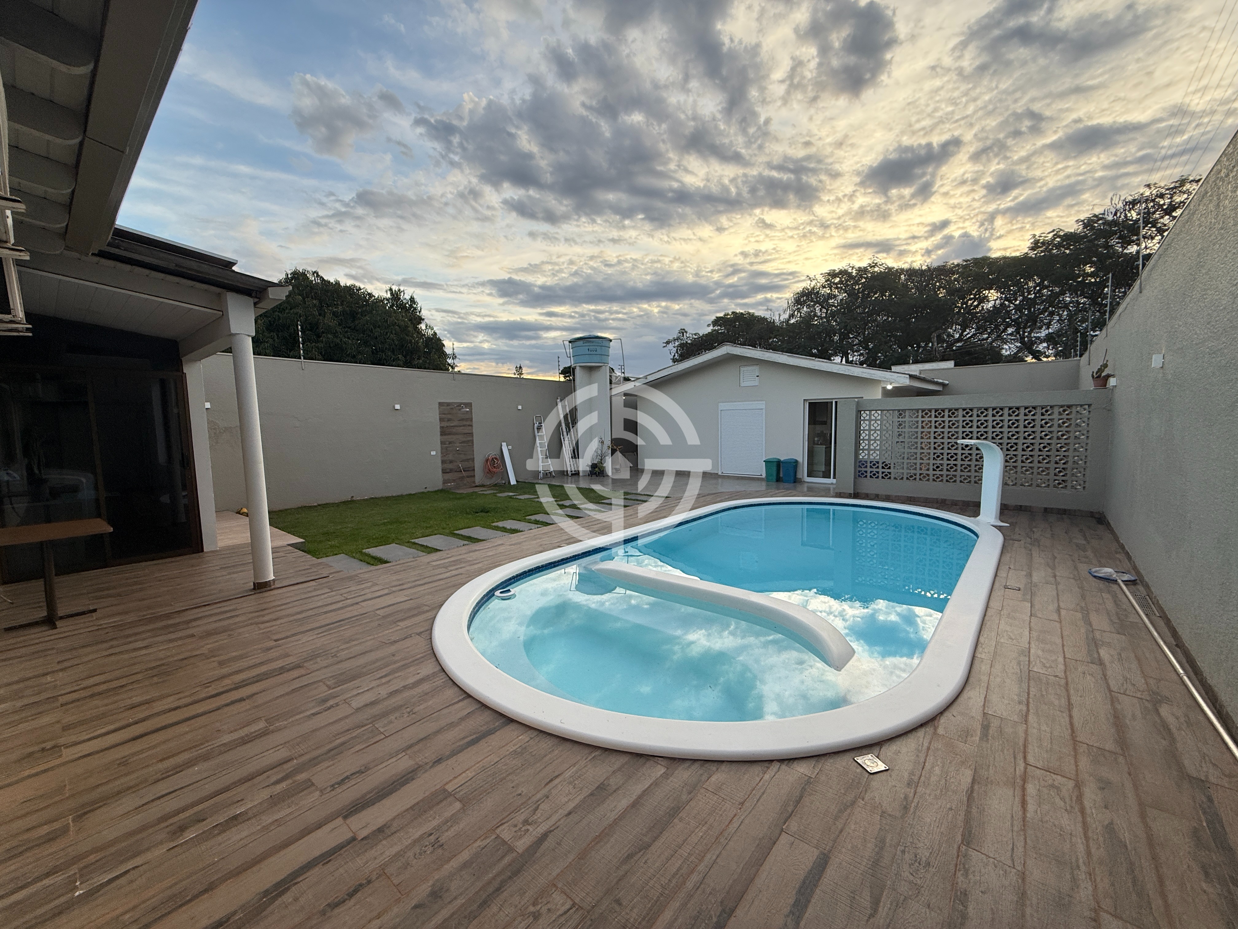Casa com 4 dormitórios à venda, 278 m² por R$ 1.295.000,00 - Vila Yolanda - Foz do Iguaçu/PR