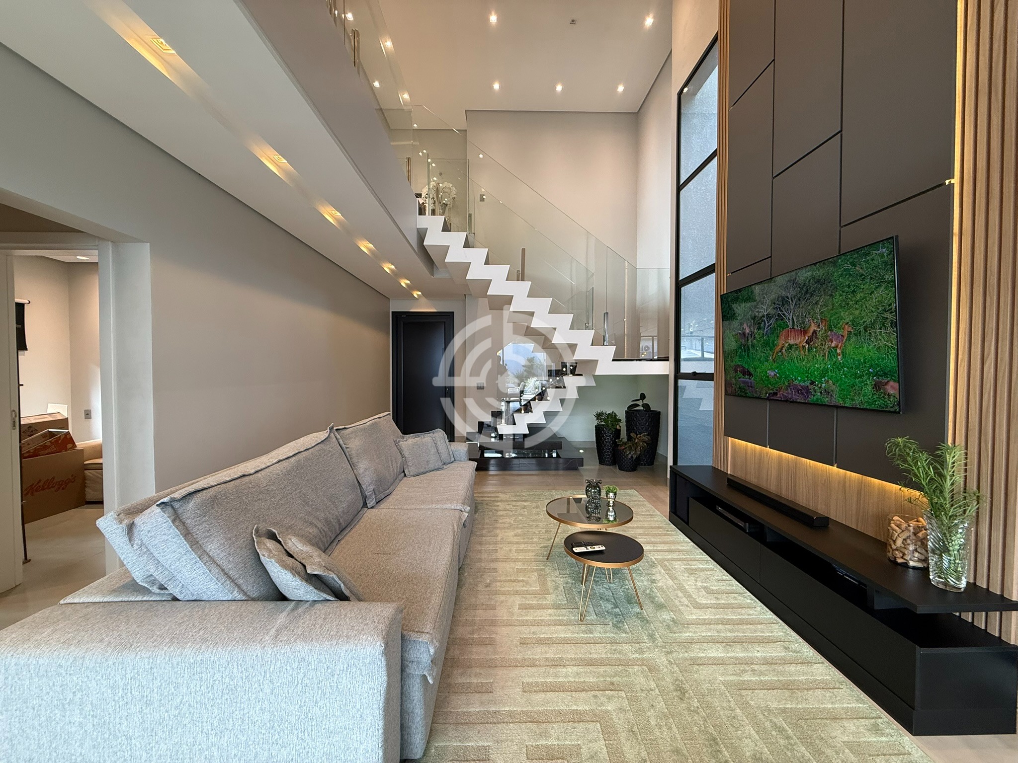 Sobrado com 2 suítes e 2 dormitórios à venda, 243 m² por R$ 2.300.000,00 - Condomínio Residencial Safira - Foz do Iguaçu/PR