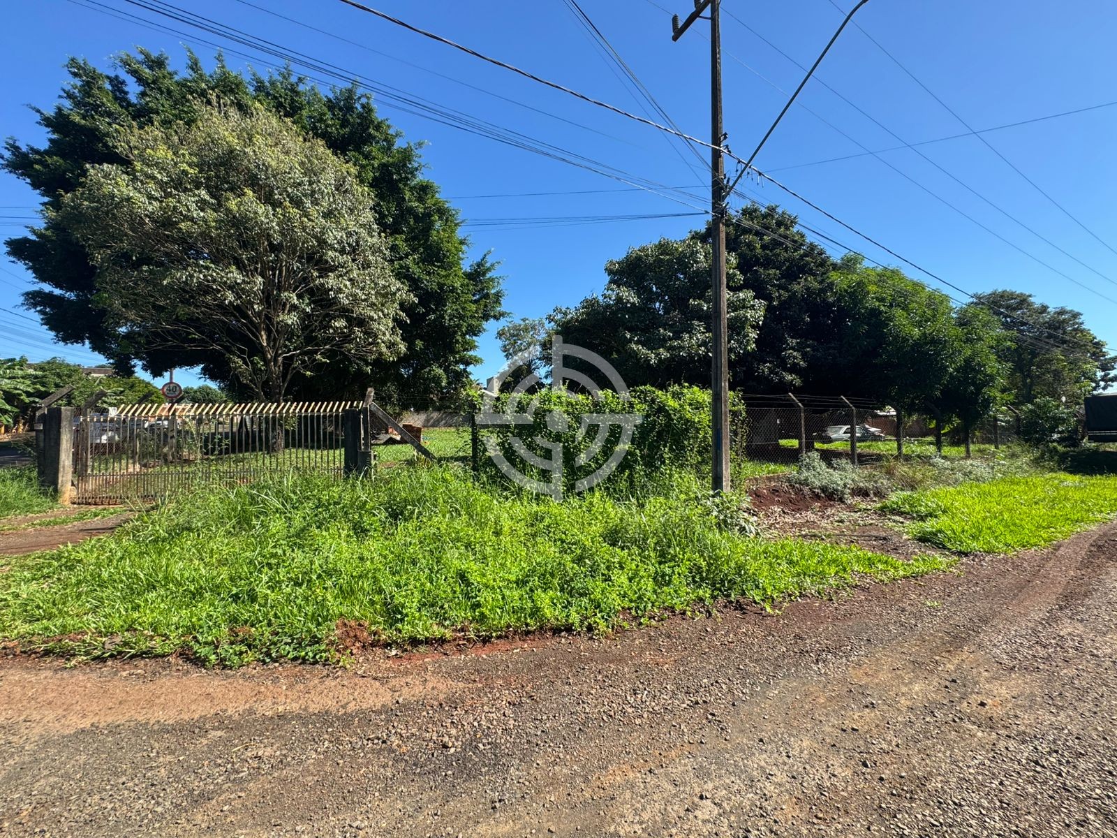 Terreno  2.000 oportunidade para construtores 