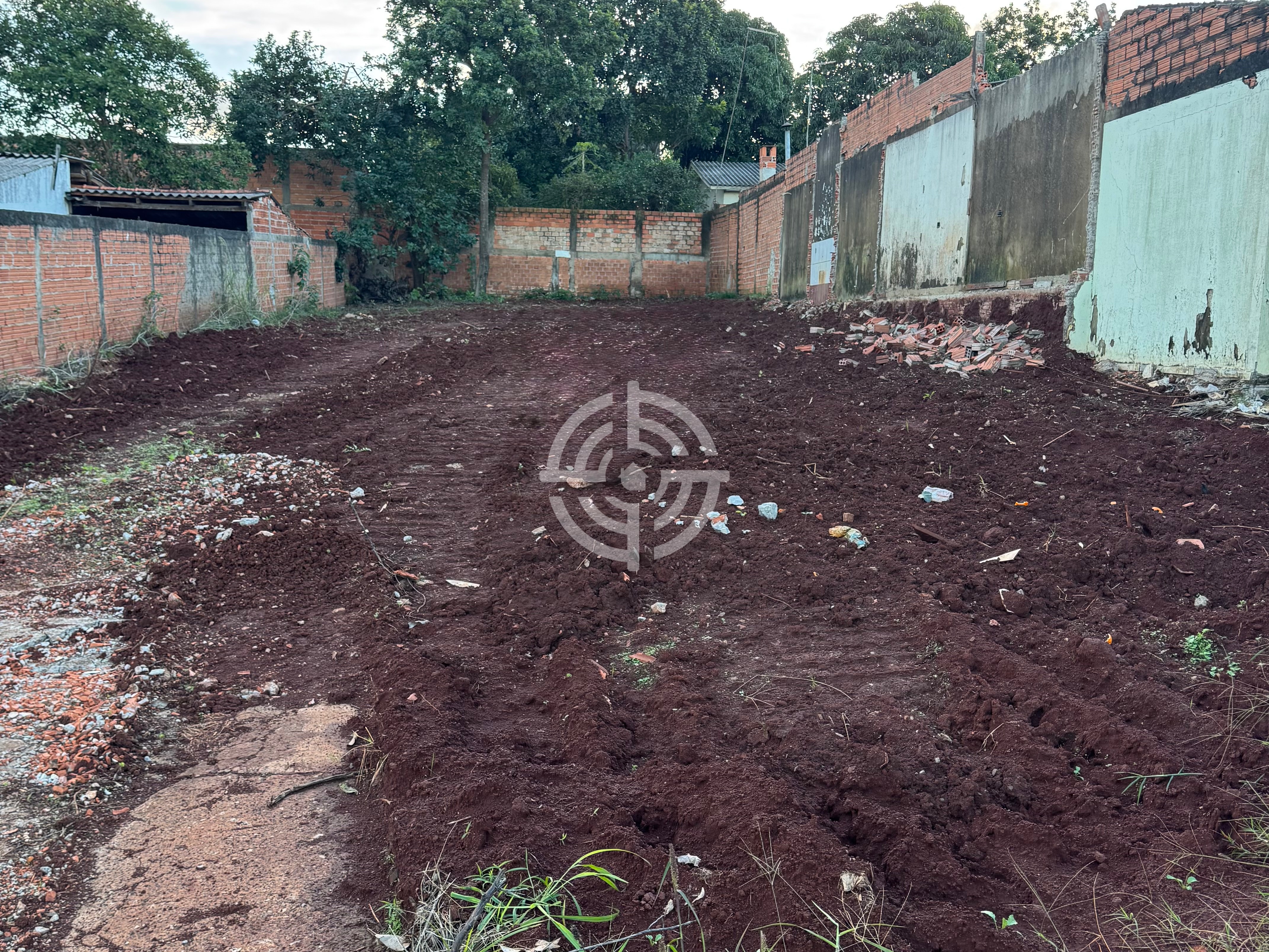 Lote em Santa Terezinha/ parque dos estados 