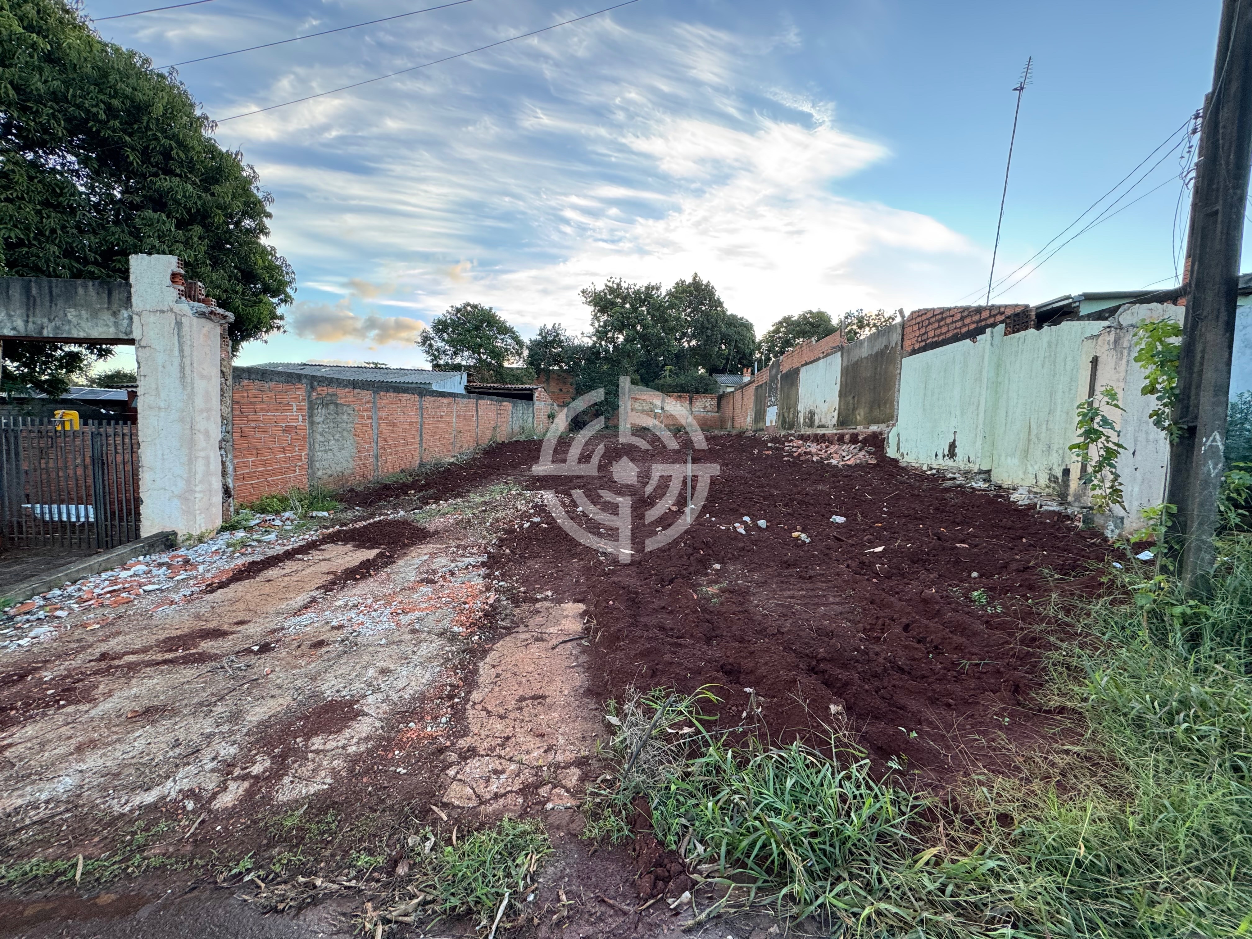 Lote em Santa Terezinha/ parque dos estados 