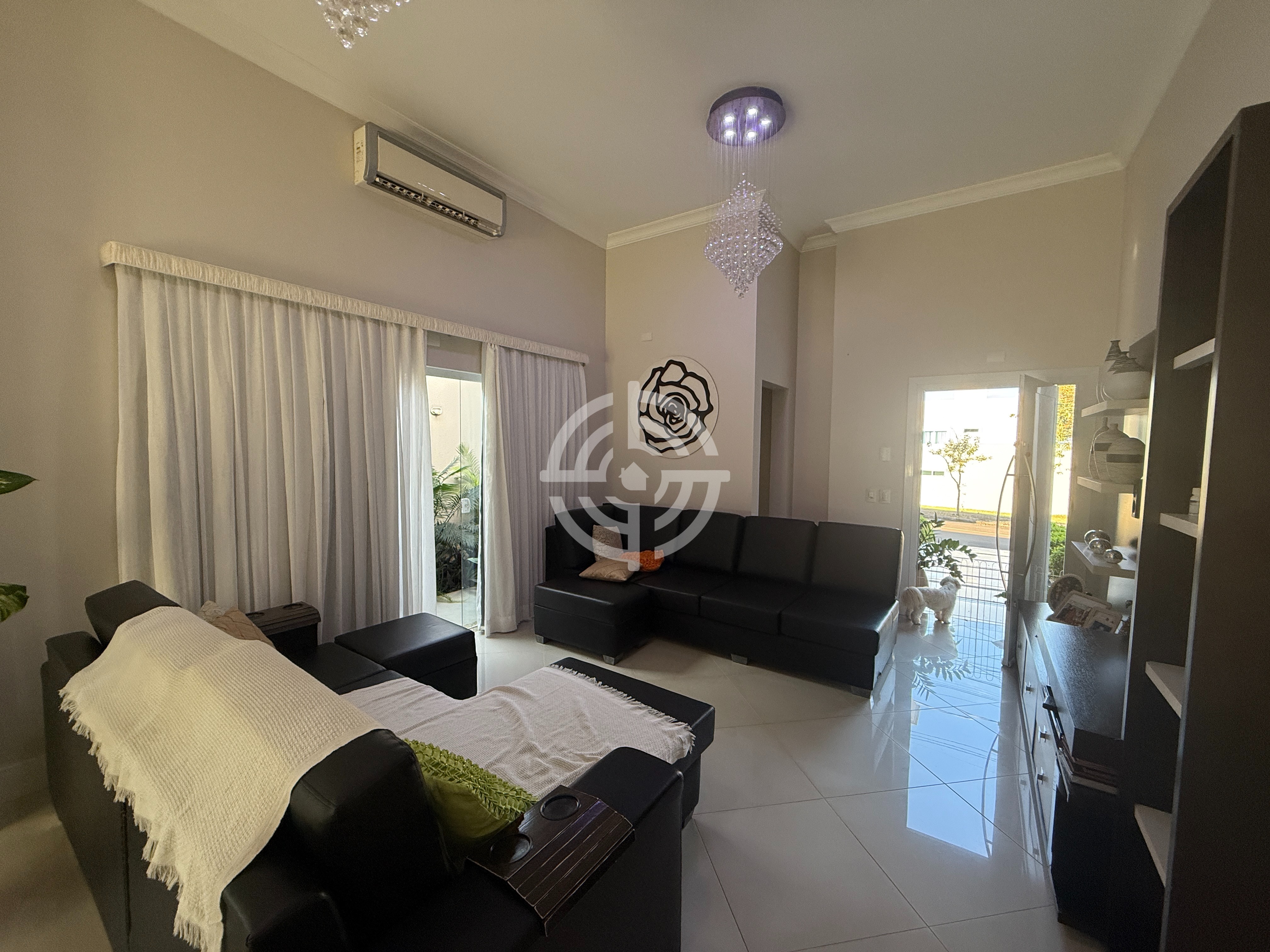 Casa com `5 dormitórios à venda, 440 m² por R$ 2.300.000,00 - Condomínio Residencial Dom Olívio - Foz do Iguaçu/PR