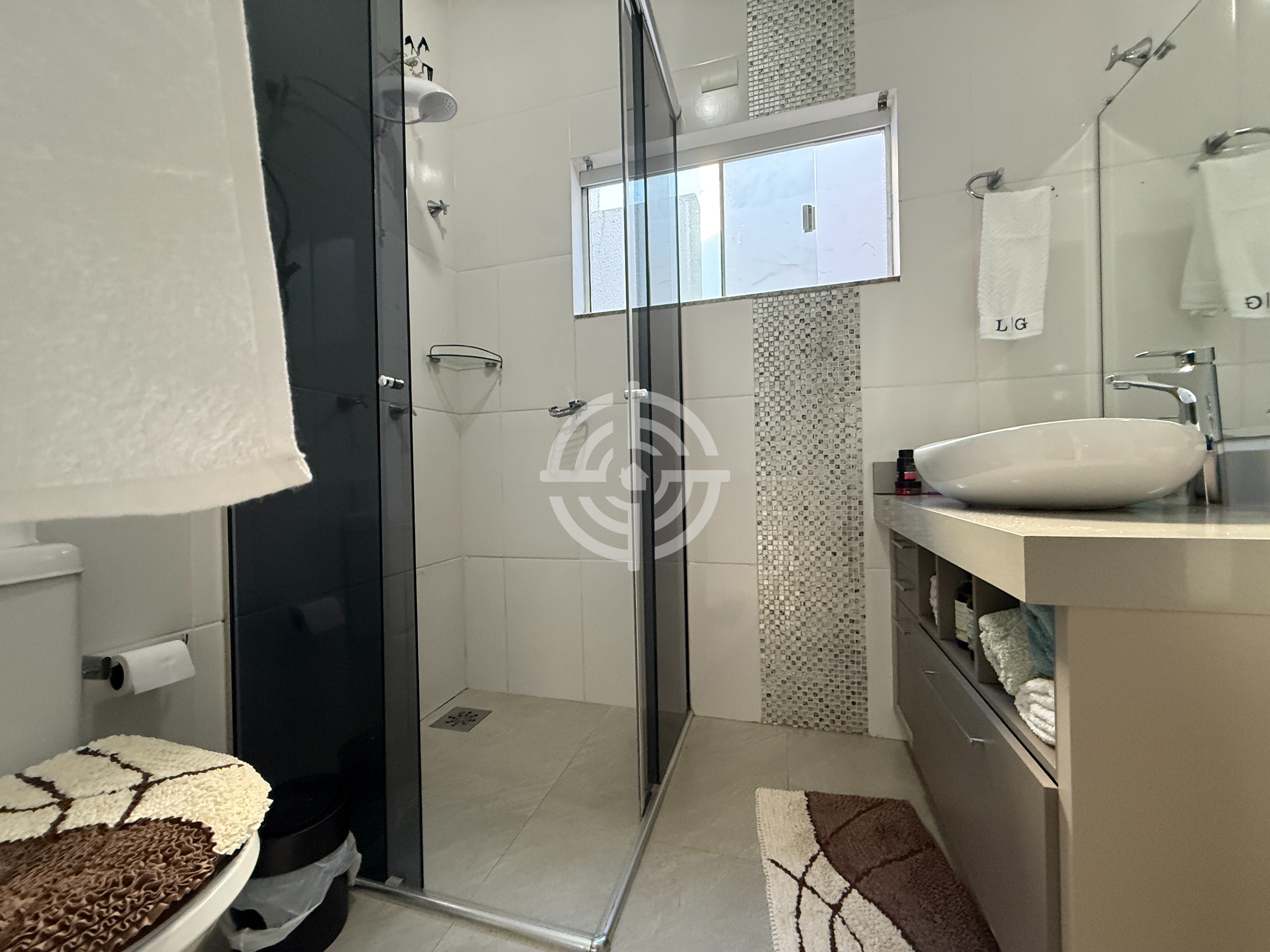 Casa com `5 dormitórios à venda, 440 m² por R$ 2.300.000,00 - Condomínio Residencial Dom Olívio - Foz do Iguaçu/PR