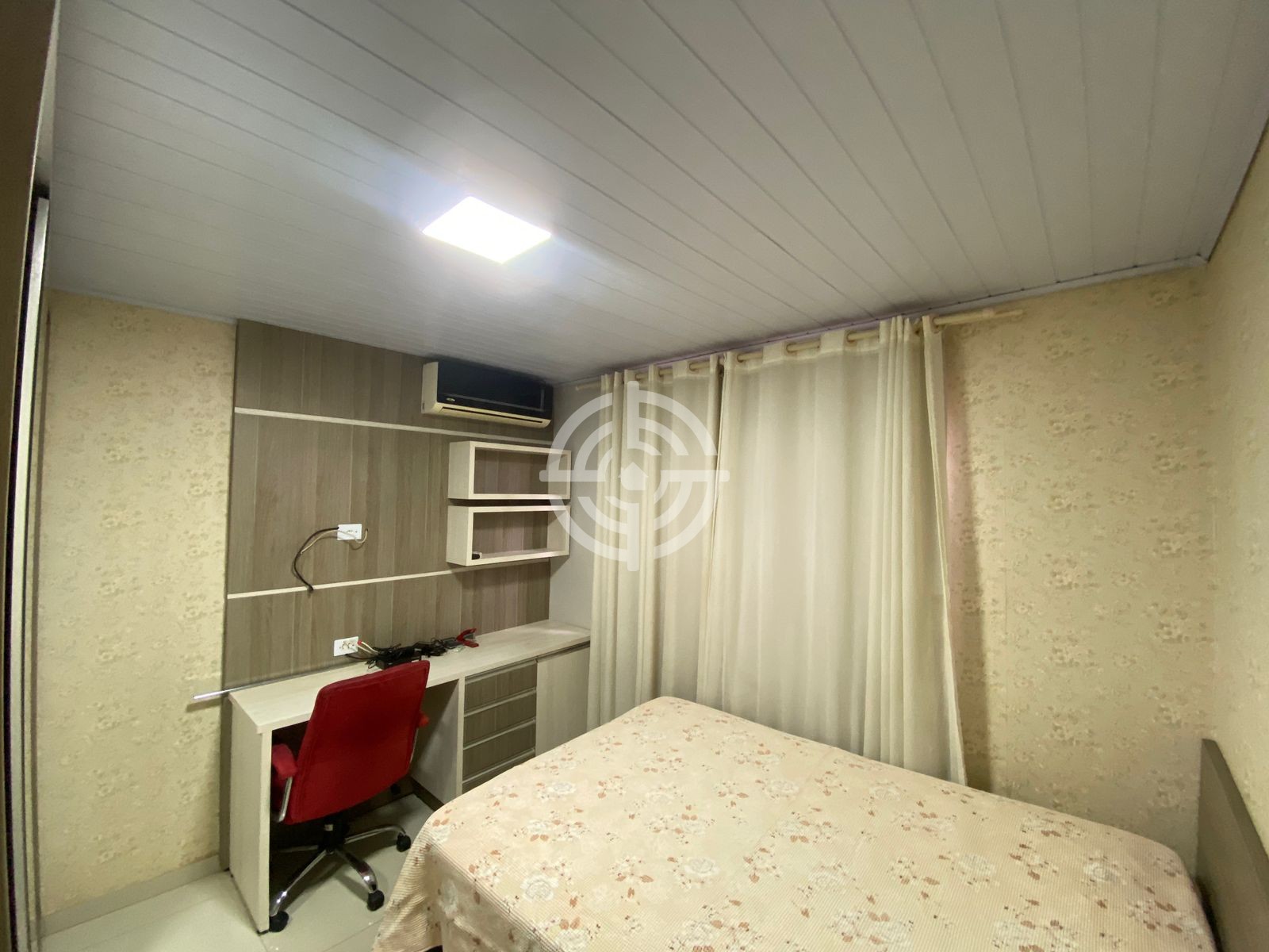 Casa à Venda, 203 M² Por R$ 880.000,00 - Vila A - Foz do Iguaçu/PR