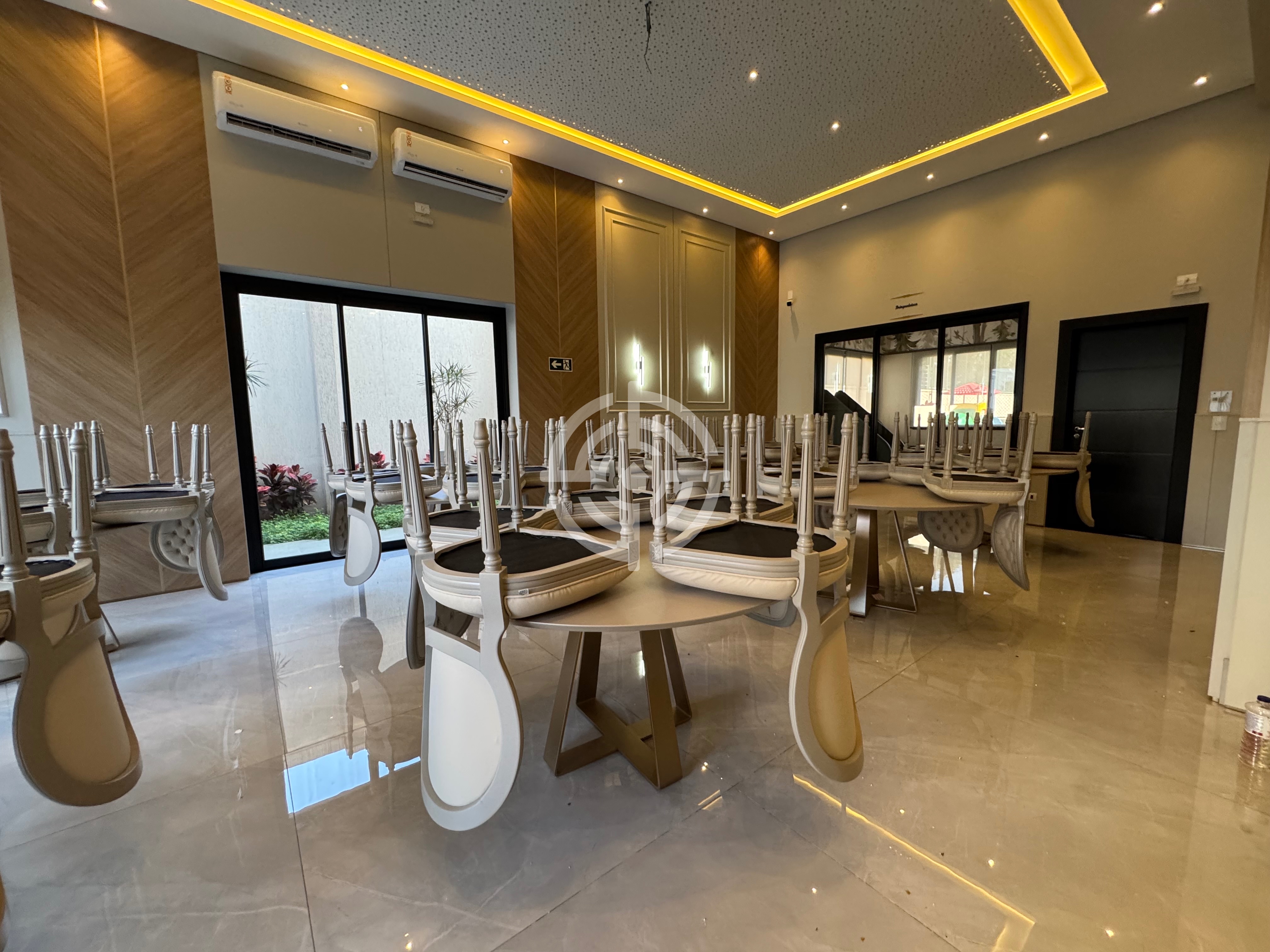 Apartamento à venda Renoir