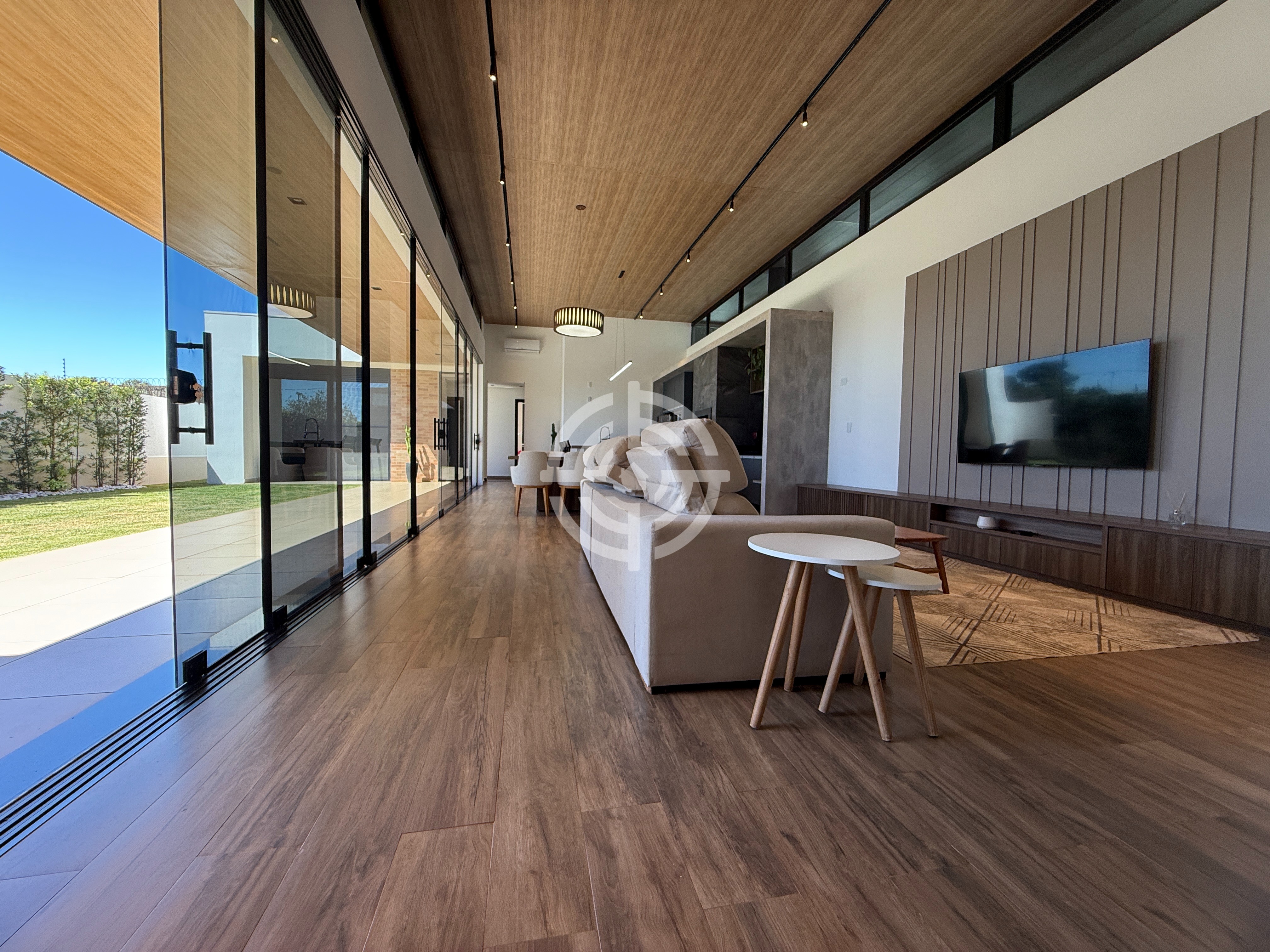 Casa com 3 suítes à venda, 244 m² por R$ 1.890.000 - Condomínio Arco de Paris - Foz do Iguaçu/PR