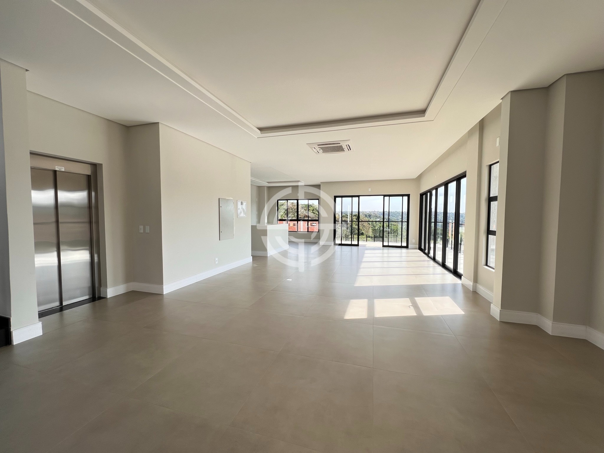 Casa à venda, com 5 suítes por R$ 5.500.000,00 - Condomínio Horizontal Fechado Residencial Porto Madero - Foz do Iguaçu/PR